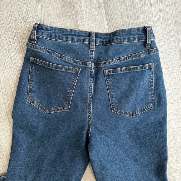 NWOT Split Hem Flare High Waisted Stretch Denim Jeans - Picture 7 of 7